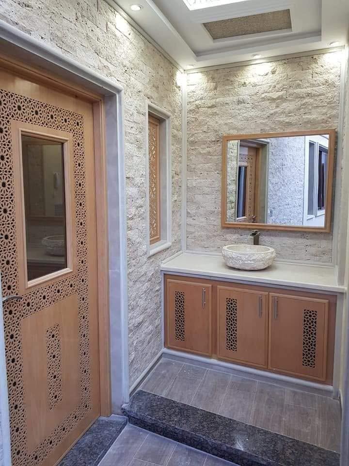 Mur intérieur en pierre naturelle beige